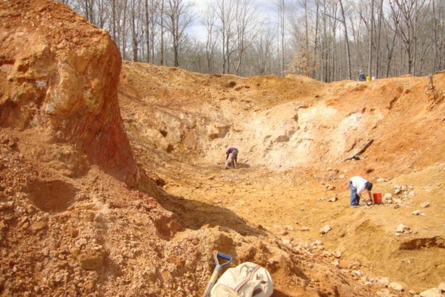 People gem mining at Diamond Hill Mine