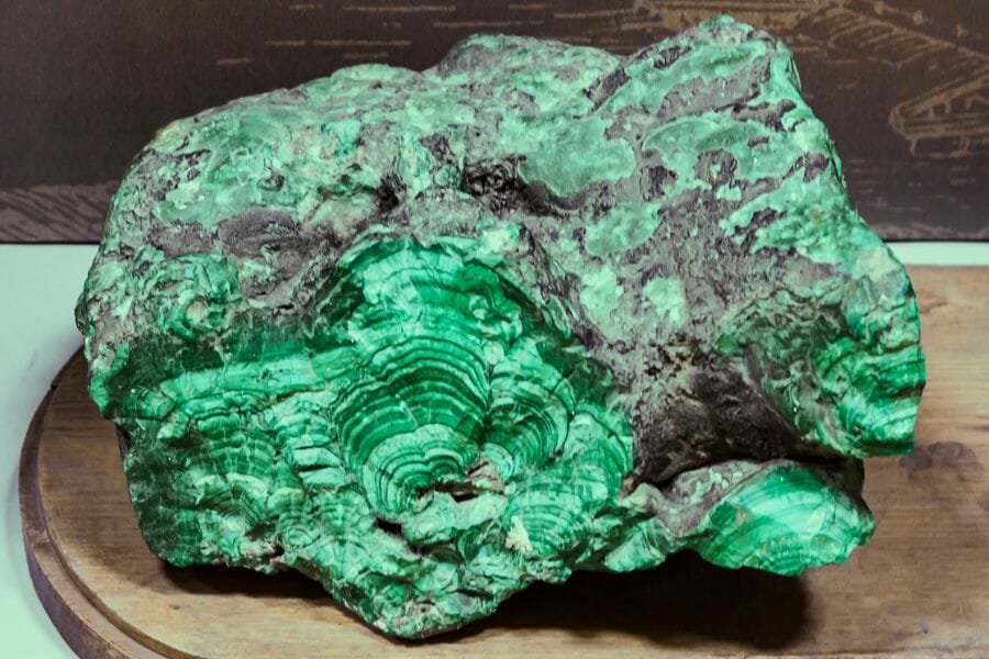 A Malachite is among the gems that can be found in The Palisades
