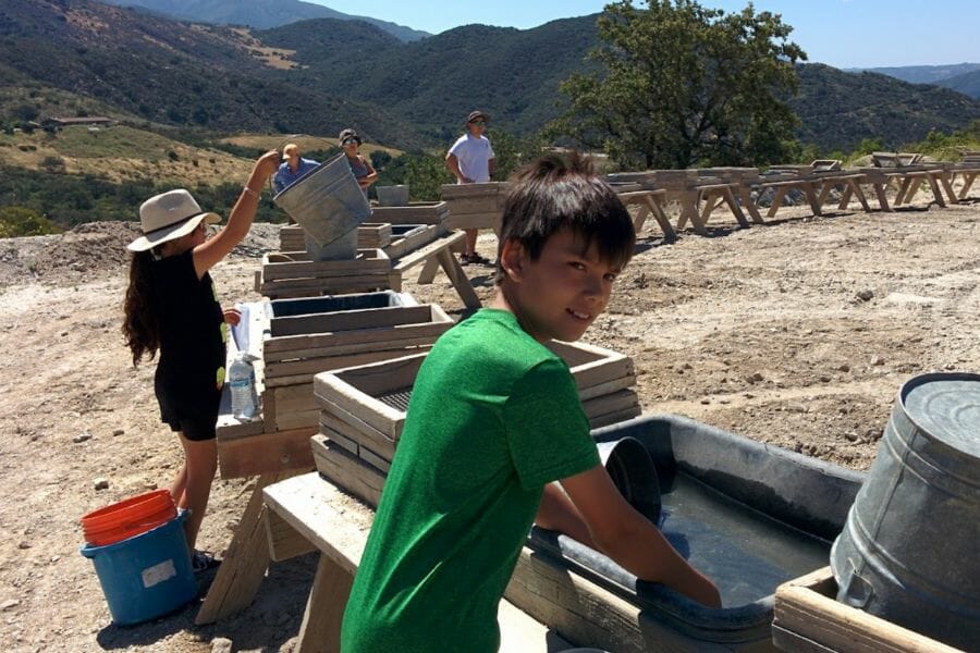 Kids looking for gems at Oceanview and Pala Chief Gem Mines