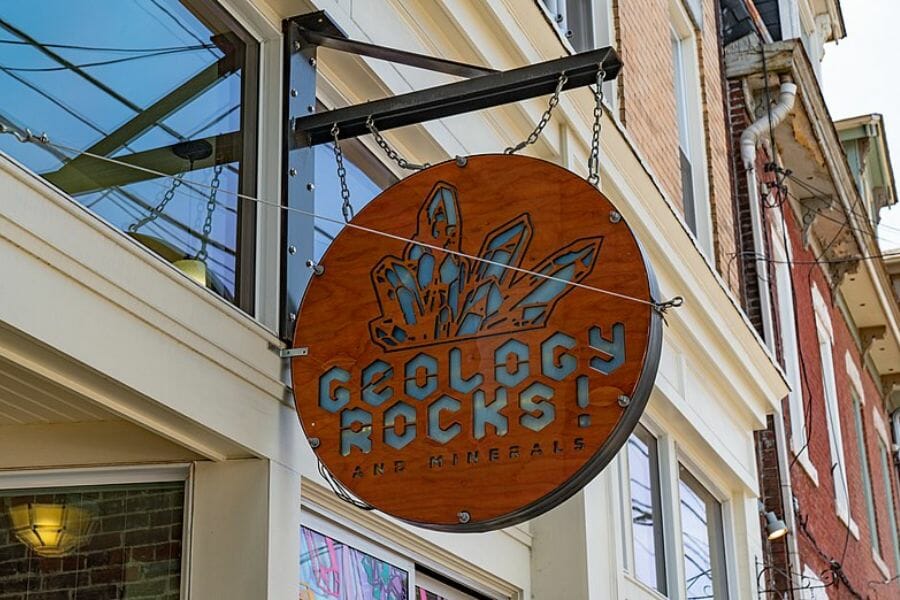 Geology Rocks! rock shop in Pennsylvania where geodes are available to buy