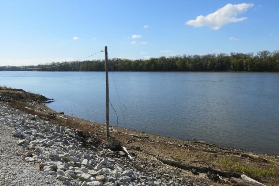 A photo of Mississippi River at Calhoun County