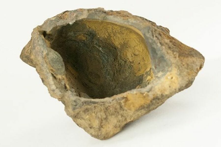 A pretty hollow limonite geode