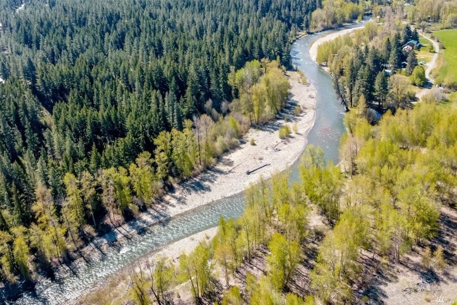 A bird's eyeview of the Teanaway River and Ridge at Kittitas County
