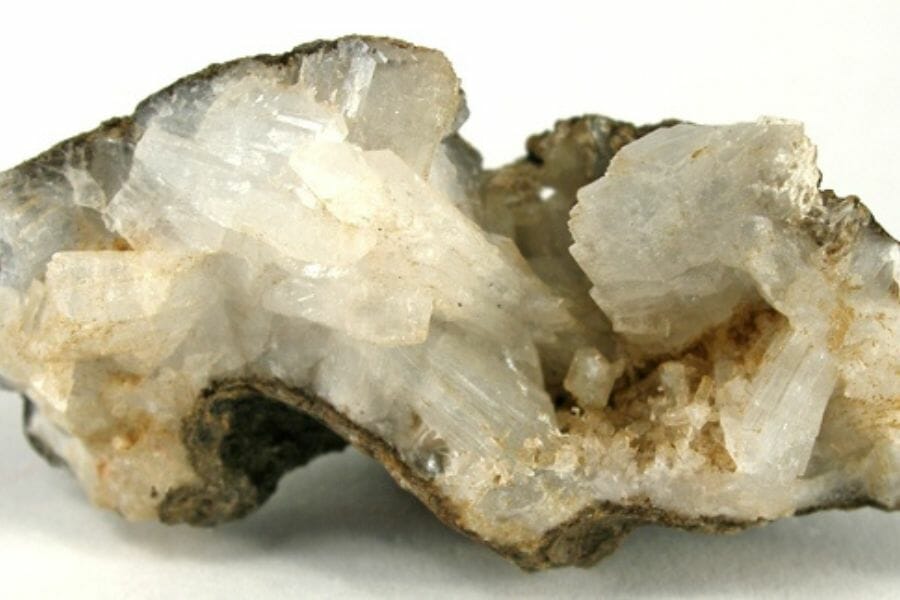 An intricate white, crystal-like Epistilbite