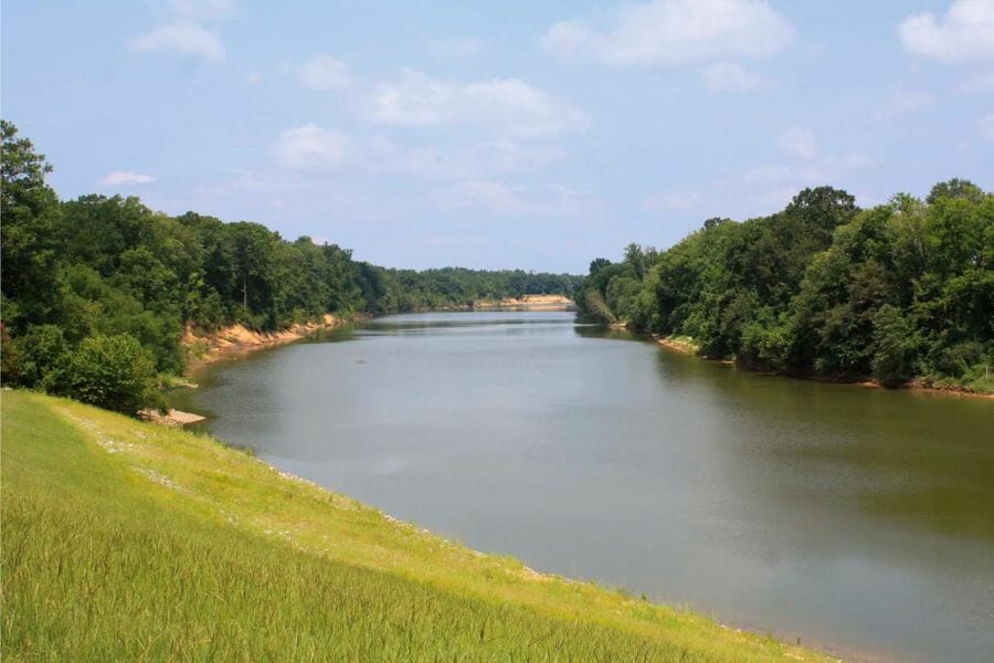 Scenic view of the stretch of Black Warrior River