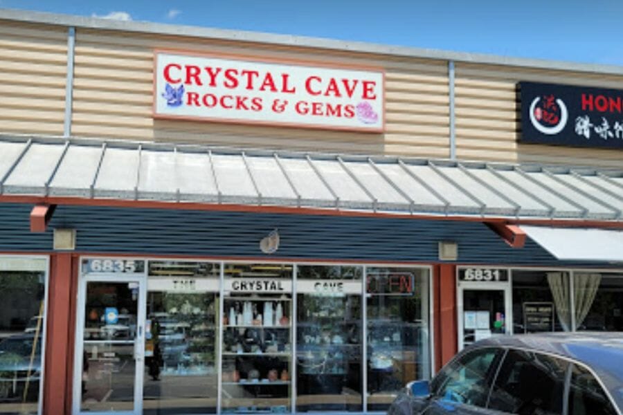Crystal Cave Rocks and Gems in Florida where you may discover and purchase various crystals
