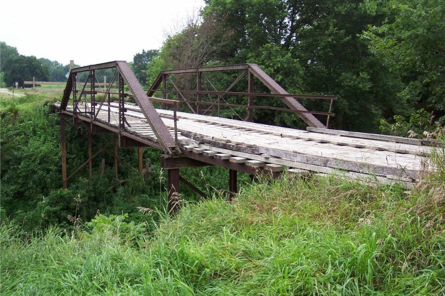 A bridge at the stretch of Little Nemaha River where you can find crystals