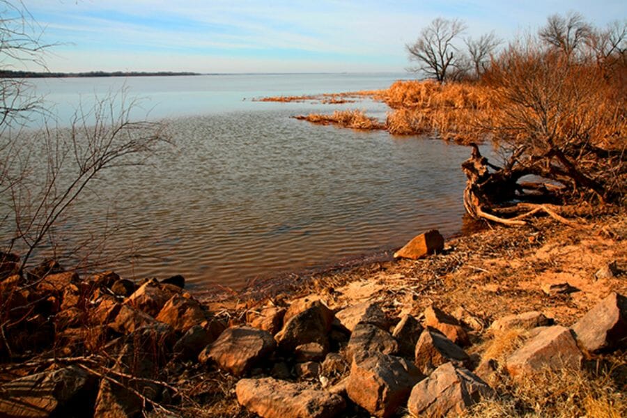 A stunning view of the waters and rock formations at Great Salt Plains State Park