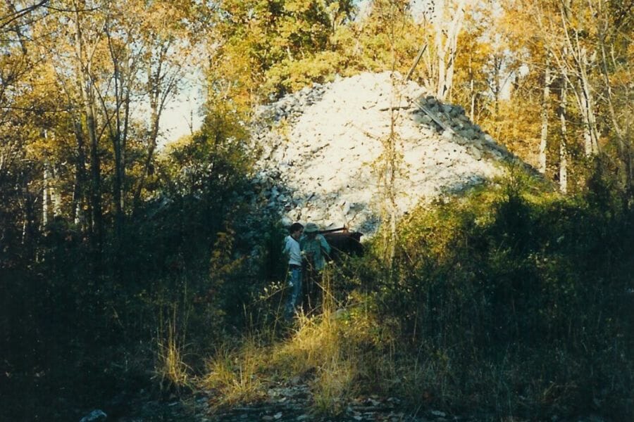 Two people searching for crystals at the Ozark Mahoning Mine 