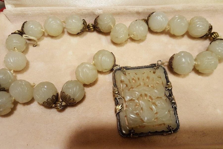 Carved yellow mutton fat jade necklace and pendant