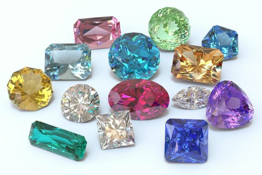 Different varieties of diamond