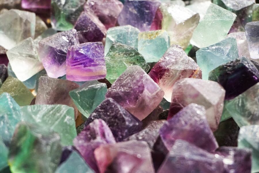 Many pieces of different fluorite crystals