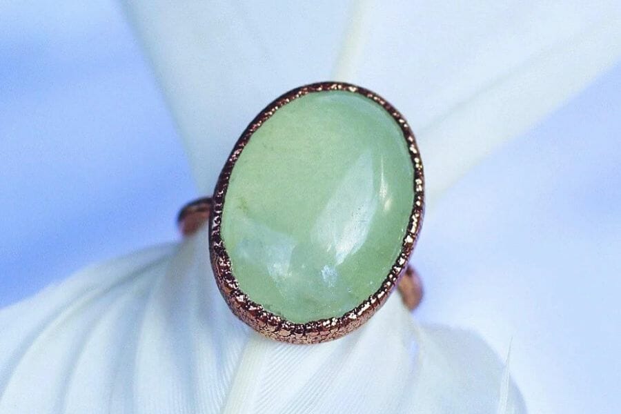 A stunning oval-shaped green calcite ring