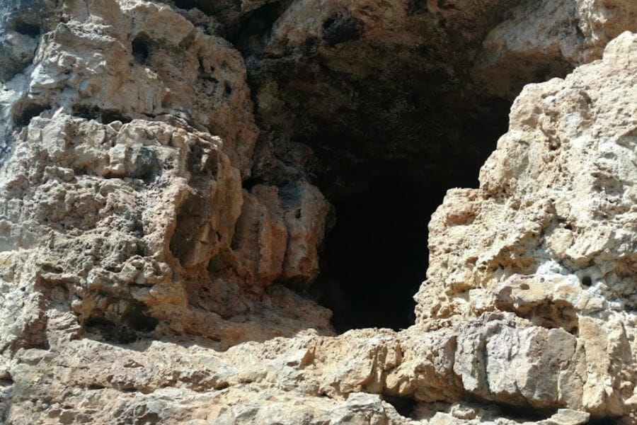 A cave at the Huzzah Conservation Area where you can look for amethysts