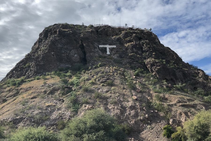 A picturesque view of Bell Butte where amethysts can be found