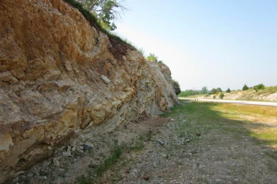 Closeup look at the rock formations at the Decaturville Crater