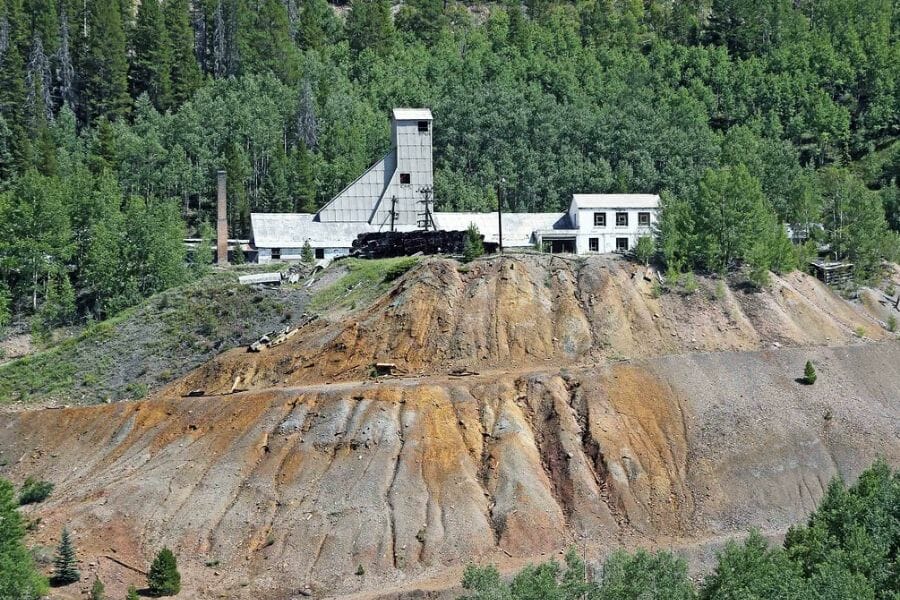An aerial view of the Eagle Mine where you can locate amethyst crystals