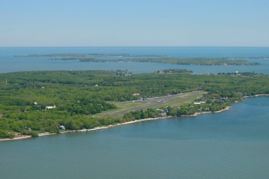 An aerial view of the entire Green Island and its surrounding waters