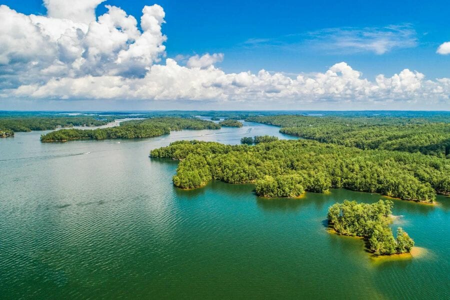 Beautiful islands of Lake Martin that contains minerals and rocks 