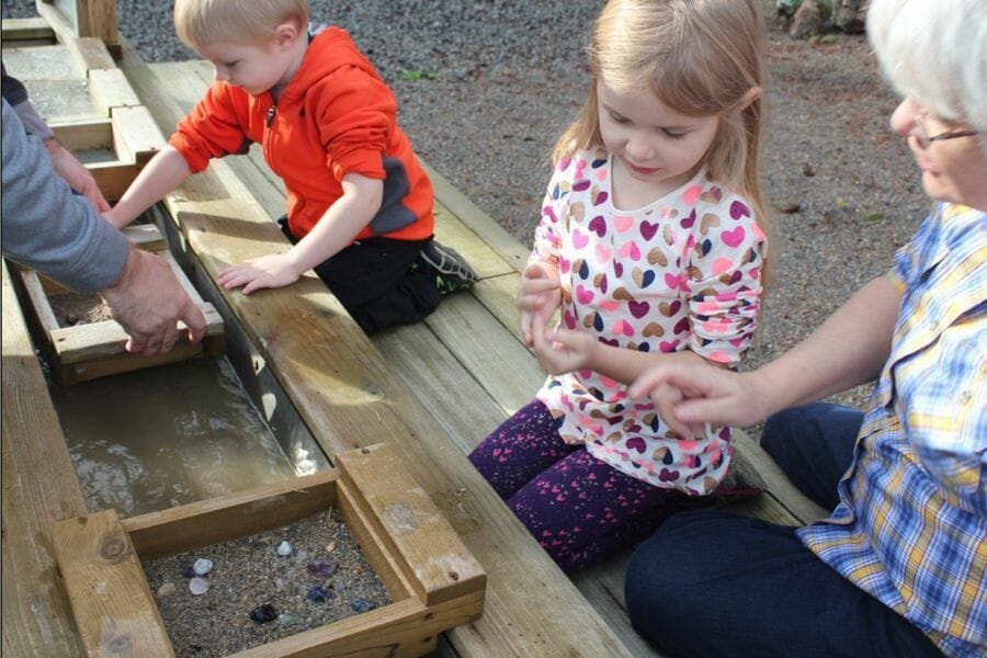 Kids rockhounding for minerals and rocks at Sand Master Park