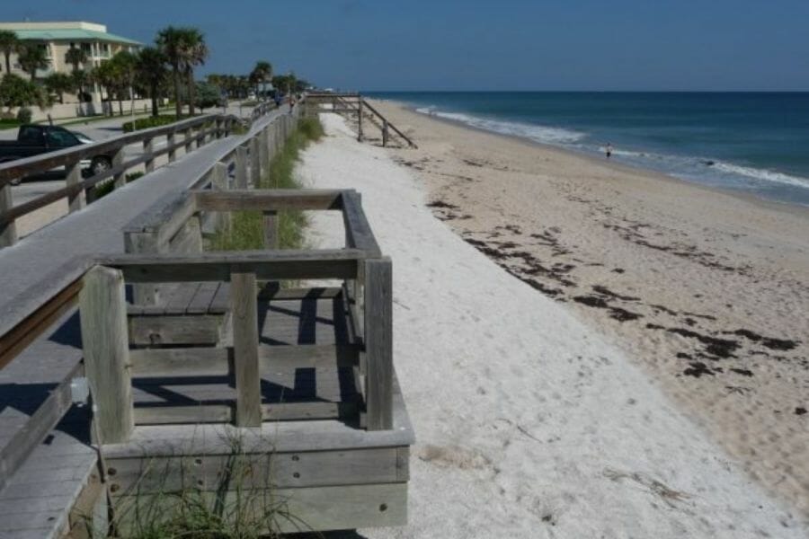 A nice area at Vero Beach with sandy shores where you can beachcomb and find various rocks and minerals