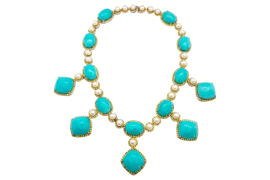 Stunning necklace made with vibrant Amazonite gemstones in alternate with round white pearls