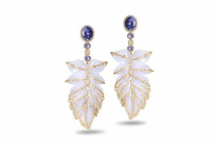 A opulent pair of blue chalcedony feathered earrings with beautiful gold details