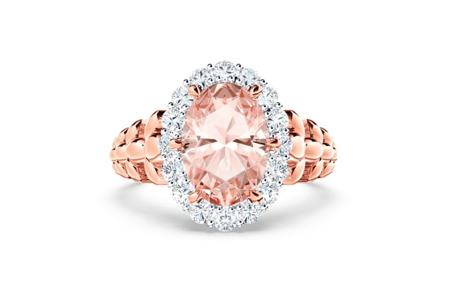 Dazzling pink Morganite as center stone of a rose-gold ring