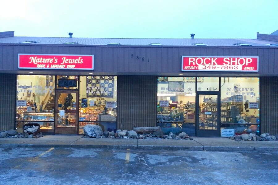 Front store window and building of Nature's Jewels