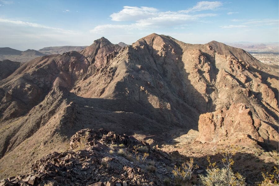 A view of the peak of the Queen Mountain where you can locate obsidians