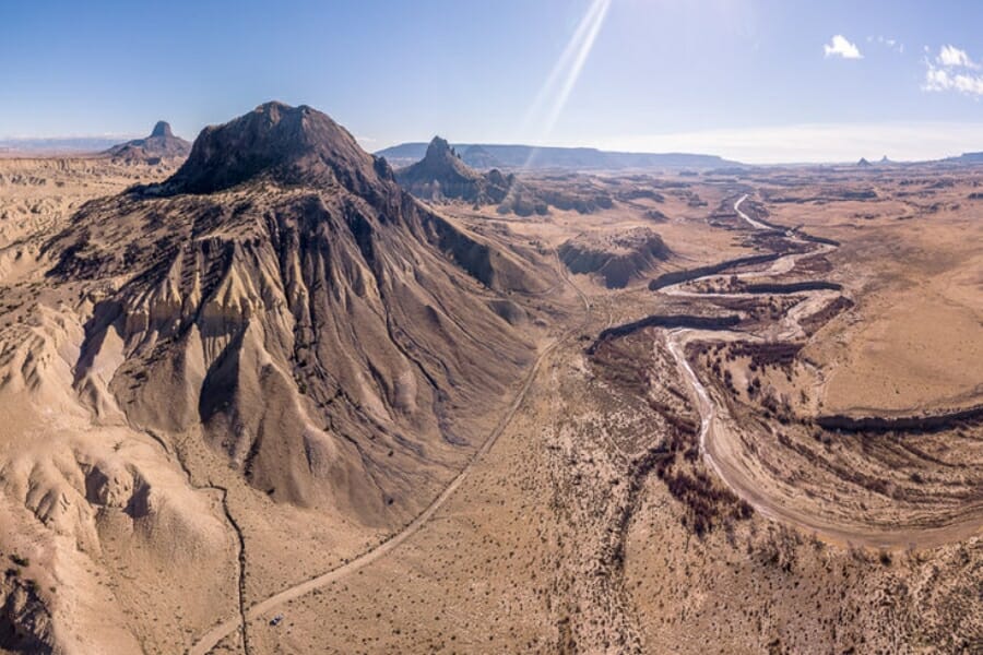 The Rio Puerco stretch along the side of mountains 