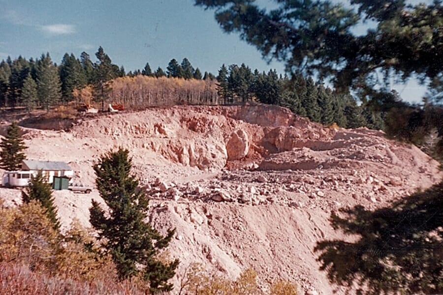Wide mine dumps at the Spencer Opal Mines
