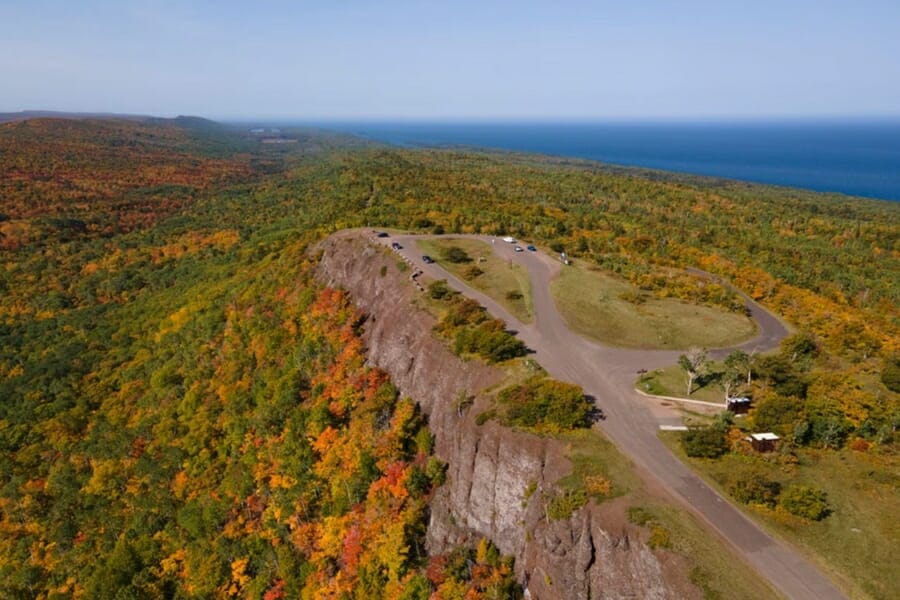 A beautiful scenic view of the Brockway Mountain where you can find different agate specimens