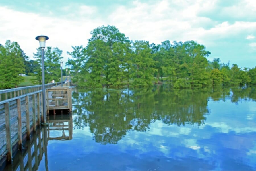 Clear and reflecting waters of the Turkey Creek may contain agate crystals