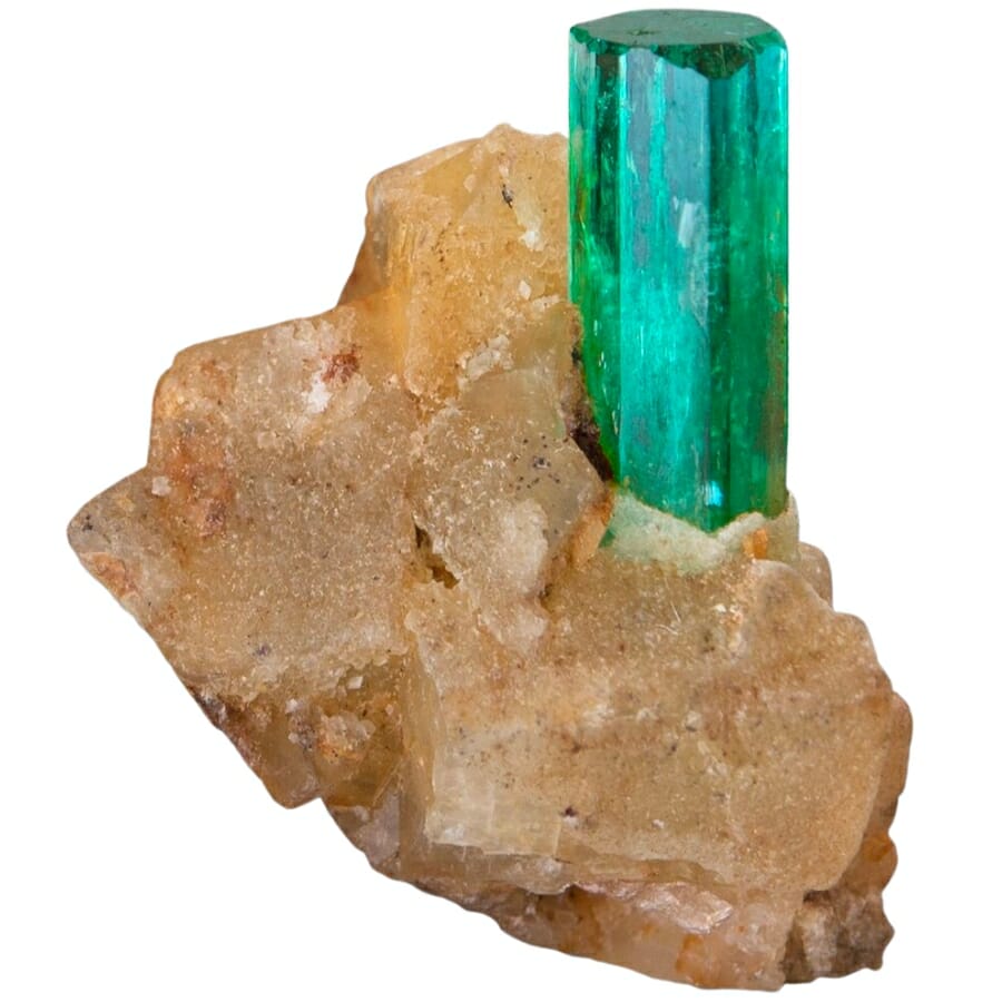 Single-crystal vibrant green emerald
