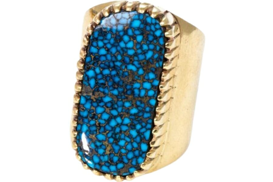 A mesmerizing Lander Blue turquoise ring with gold details