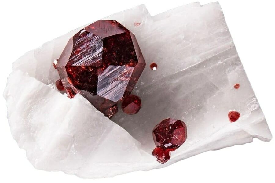 Red garnet gemstone from Virginia