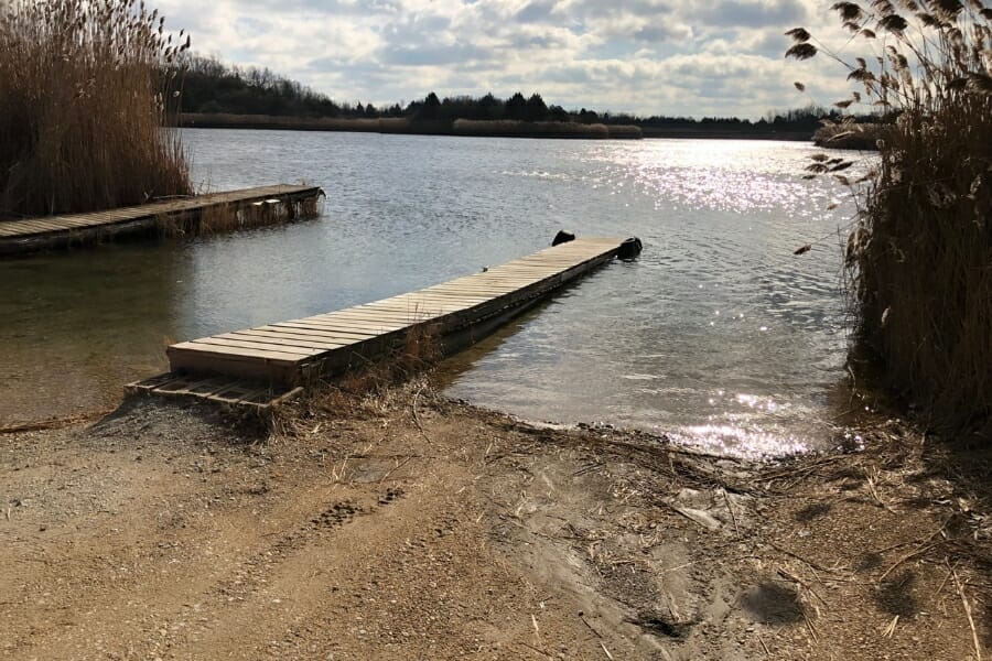 A beautiful lake where you can find and dig various fossils