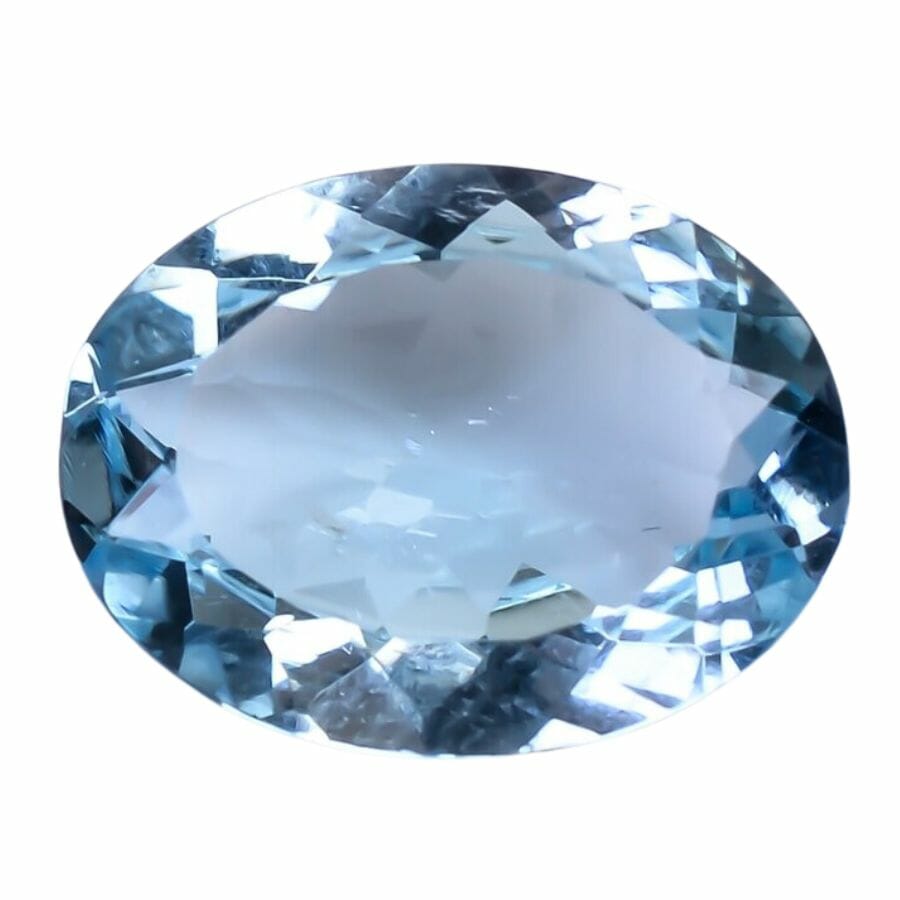 high-clarity oval cut sky blue aquamarine gem