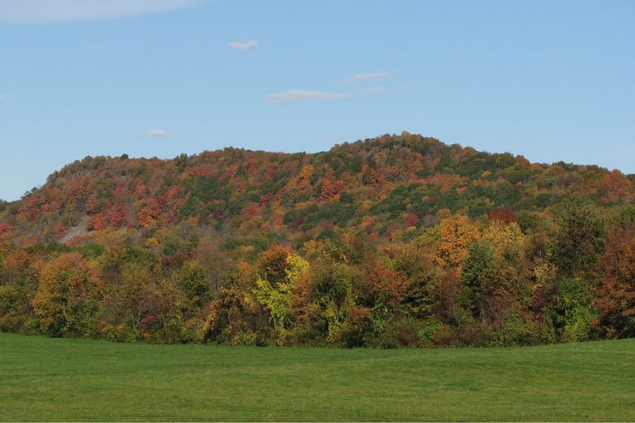 A great landscape at the Totoket Mountain with autumnal trees