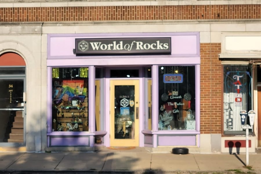 World of Rocks in Michigan where you can find and buy diamond specimens