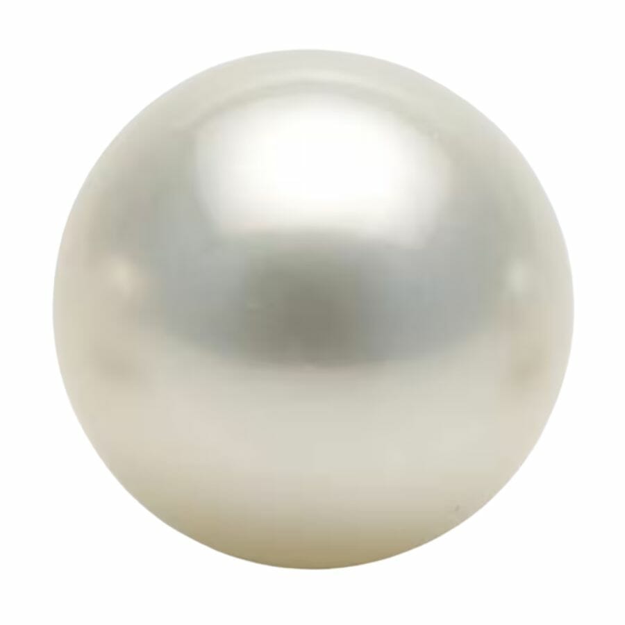perfectly round white Akoya pearl