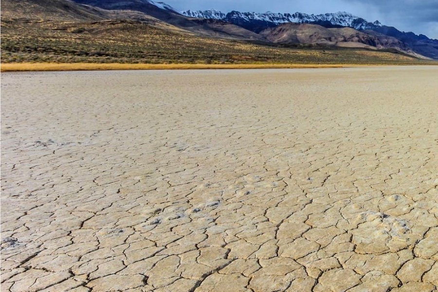 Vast expanse of dry lands at the Alvord Desert