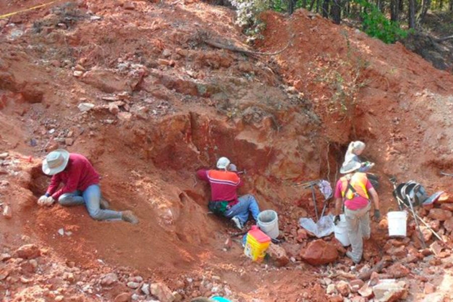 Area exposures and digging area at Wegner Quartz Crystal Mines in Mount Ida