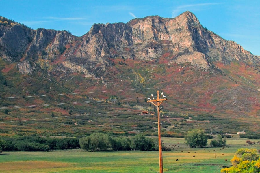 Epic view of the ridges of the Piñon Mesa