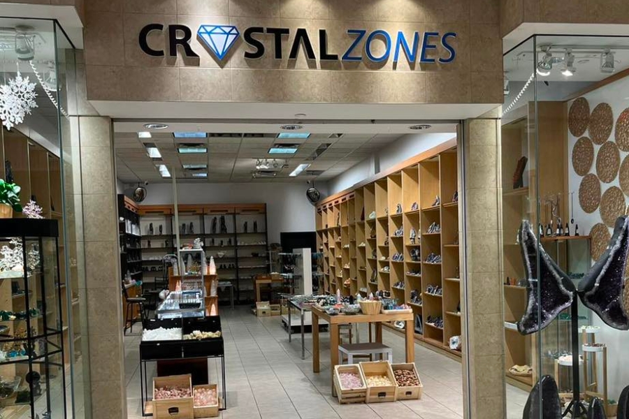 Front store window and entrance of Crystal Zones where the rocks and mineral on display can be seen