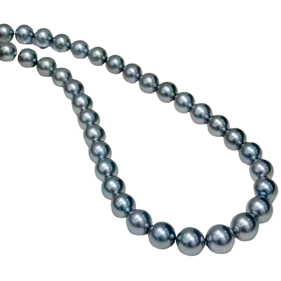 Stunning platinum grey Tahitian pearl necklace
