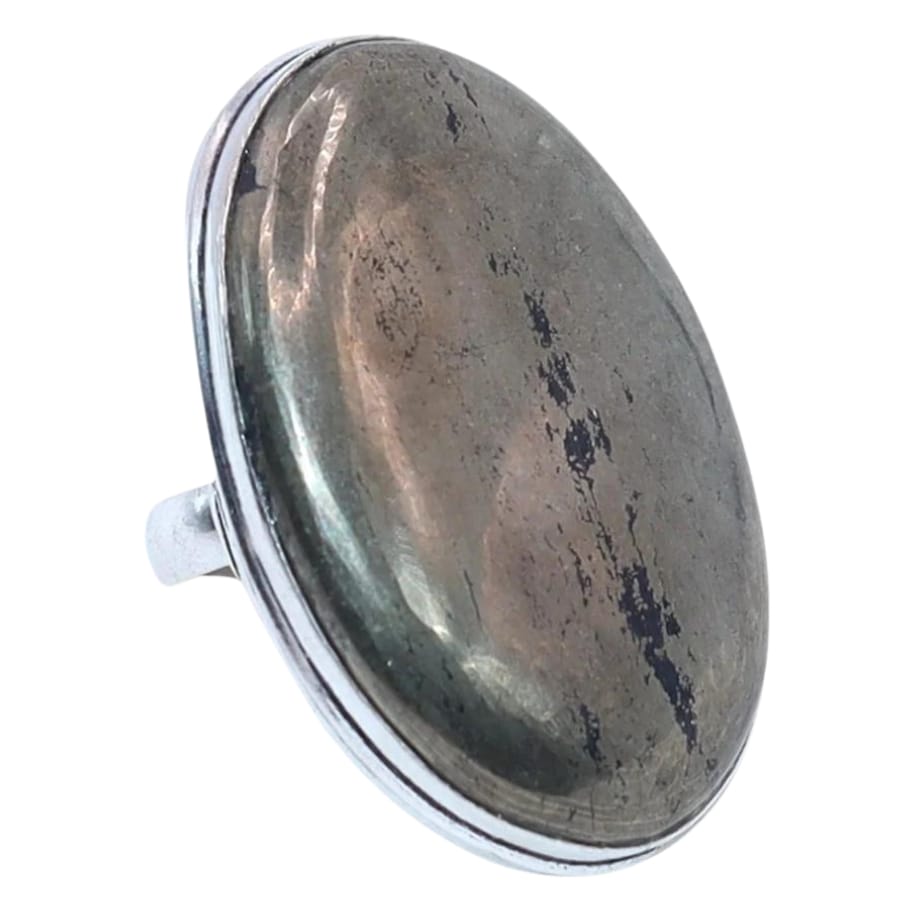 A distinct polished chalcopyrite ring