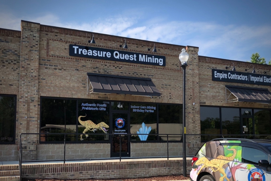 Treasure Quest Mining rock shop in North Carolina where you can find different fossilized specimens