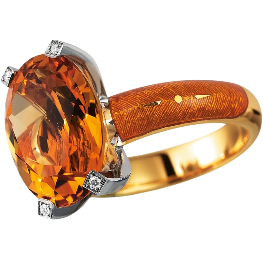A gorgeous yellow and white gold ring with a Palmeira citrine set as center stone